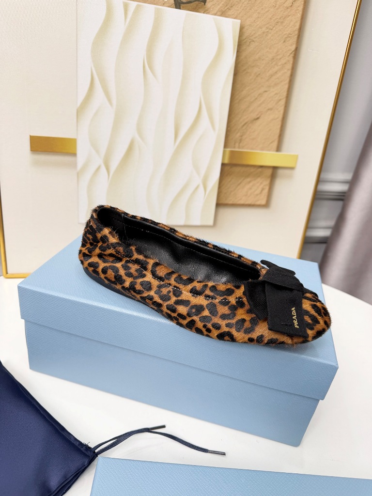 Prada Shoes(w)-003