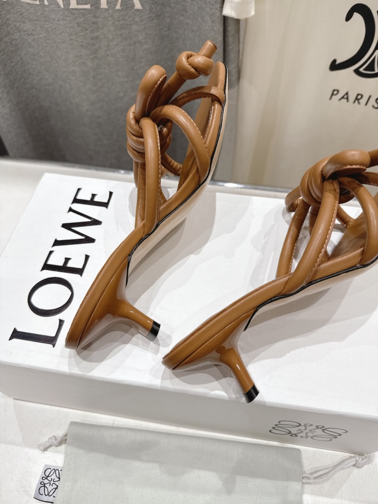 LOEWE Slippers(w)-008