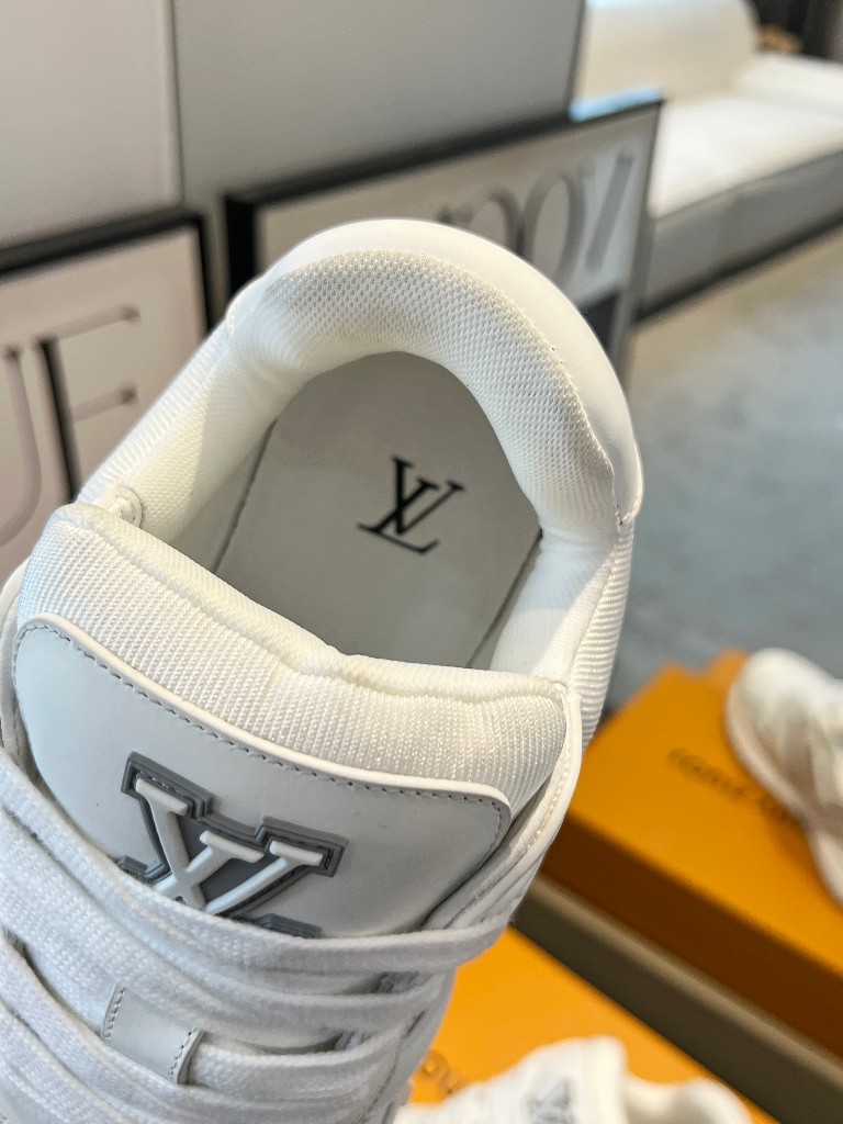 LV Couple Shoes-018