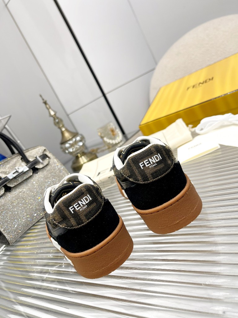 Fendi Couple Shoes-003