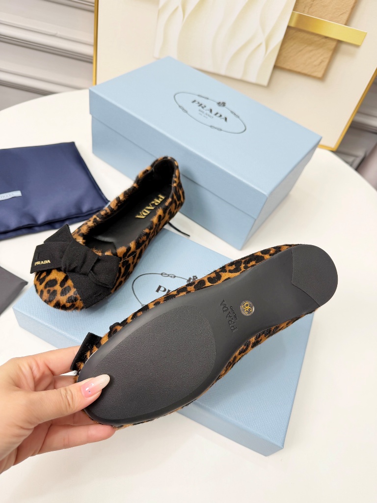 Prada Shoes(w)-003
