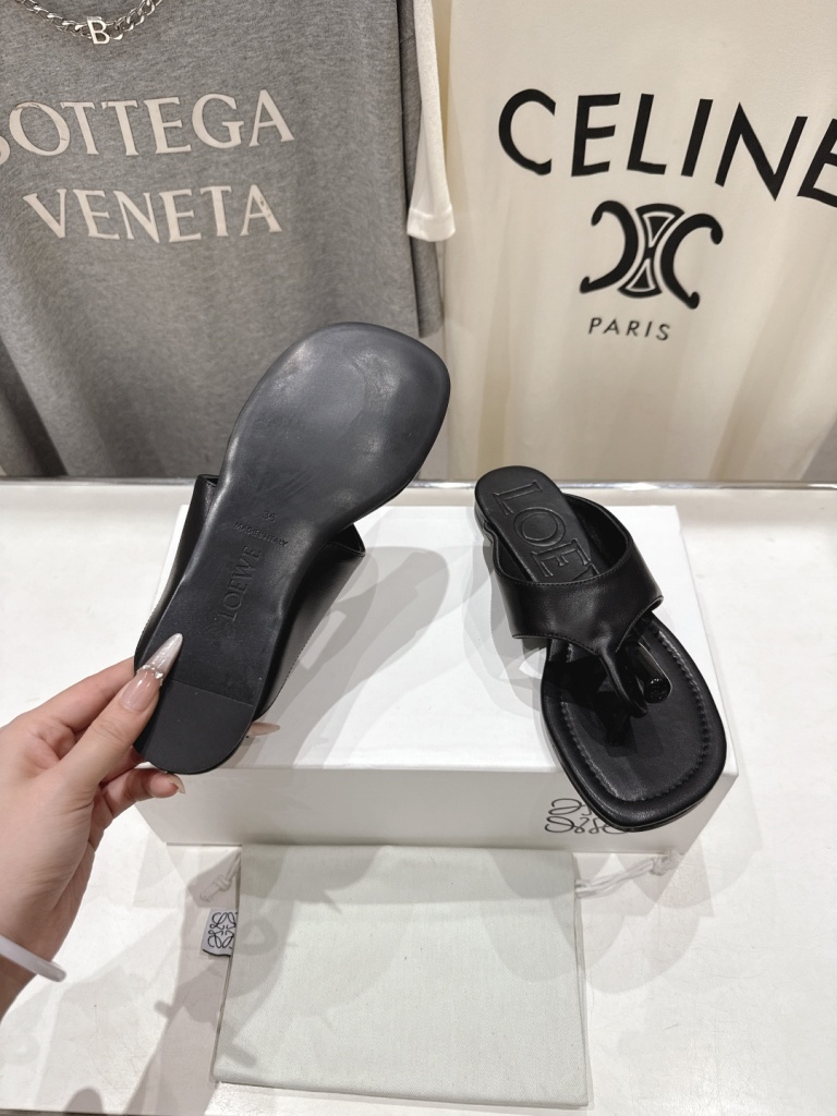 LOEWE Slippers(w)-002