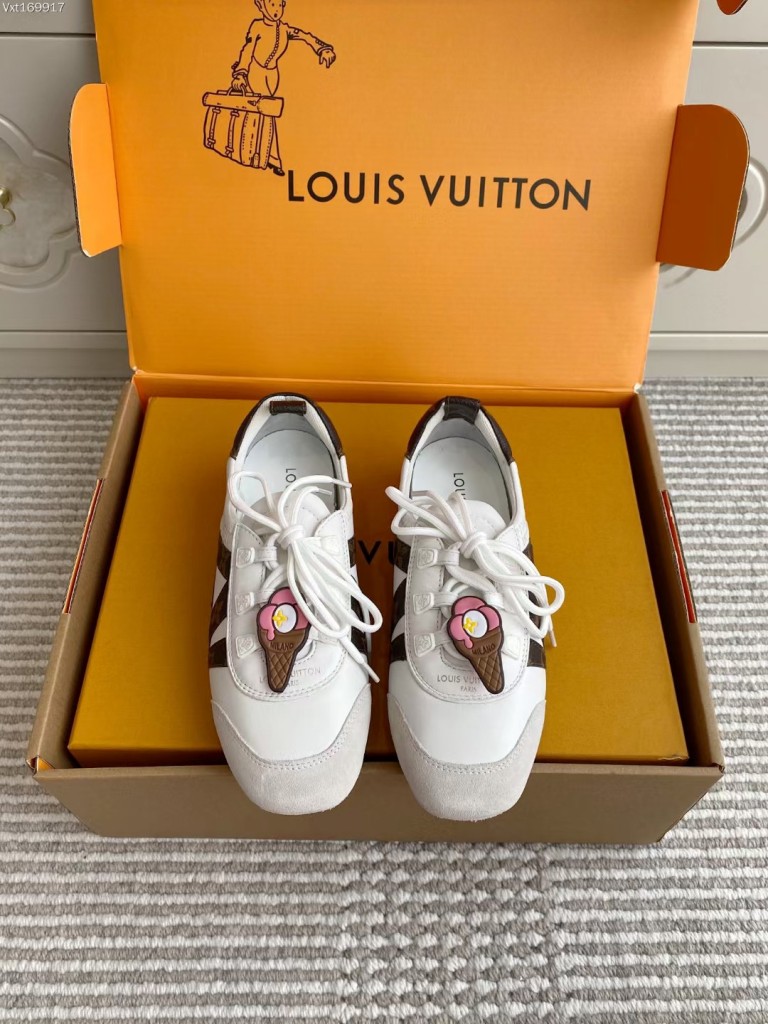 LV Couple Shoes-023