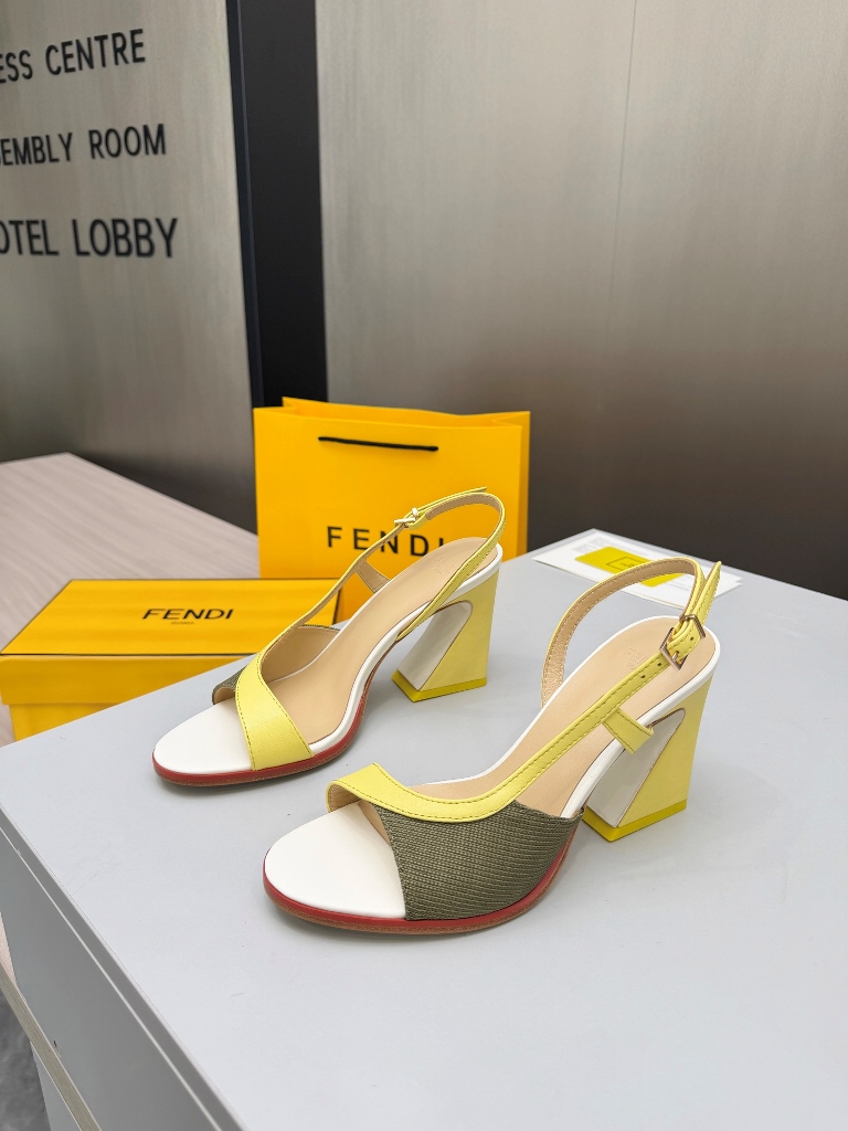 Fendi High Heeled Sandals(w)-003
