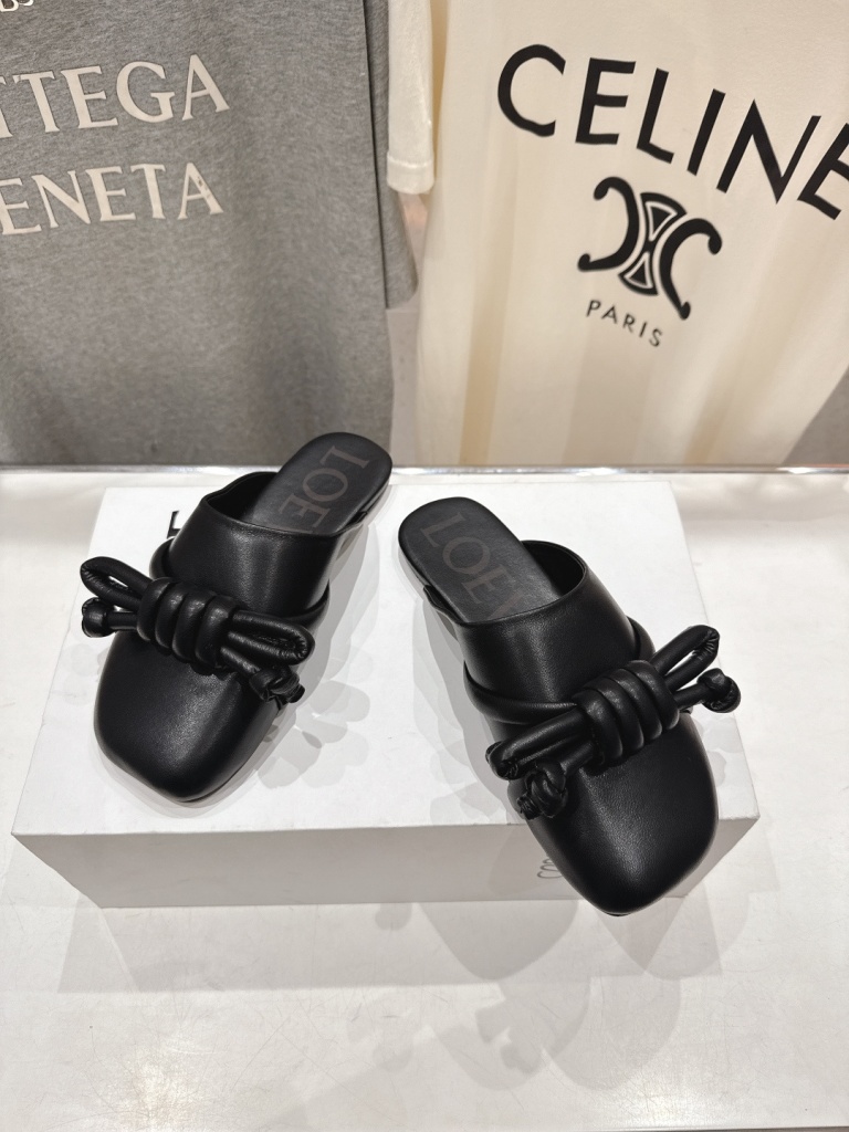 LOEWE Slippers(w)-014