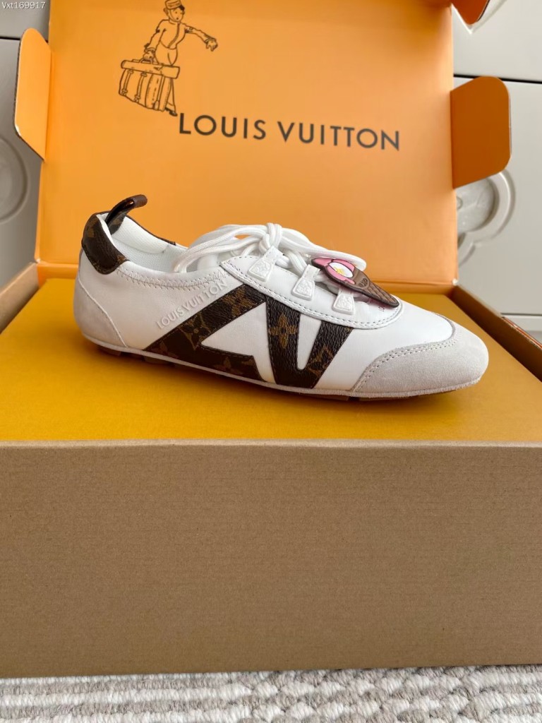LV Couple Shoes-023