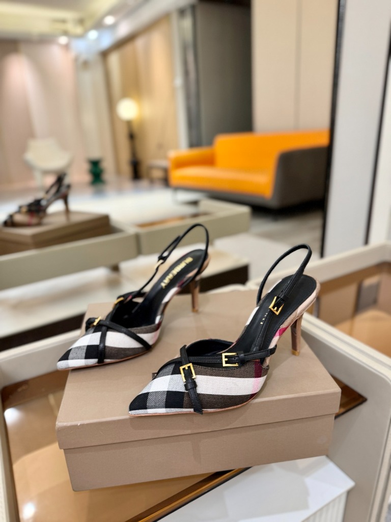 Burberry High Heeled Sandals(w)-010