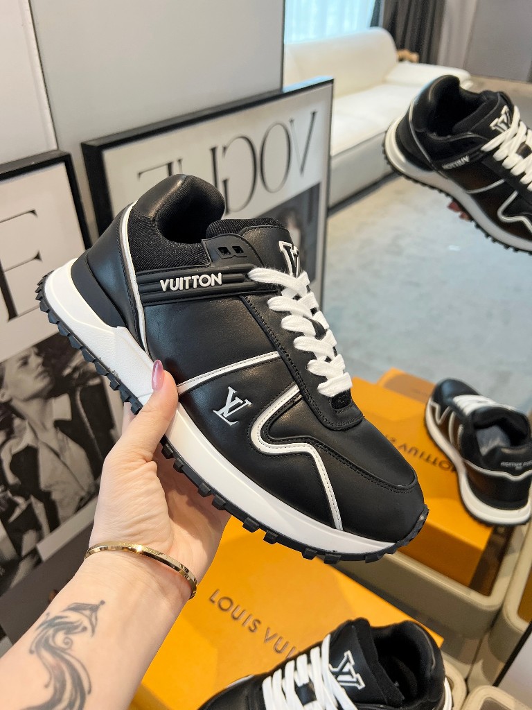 LV Couple Shoes-017