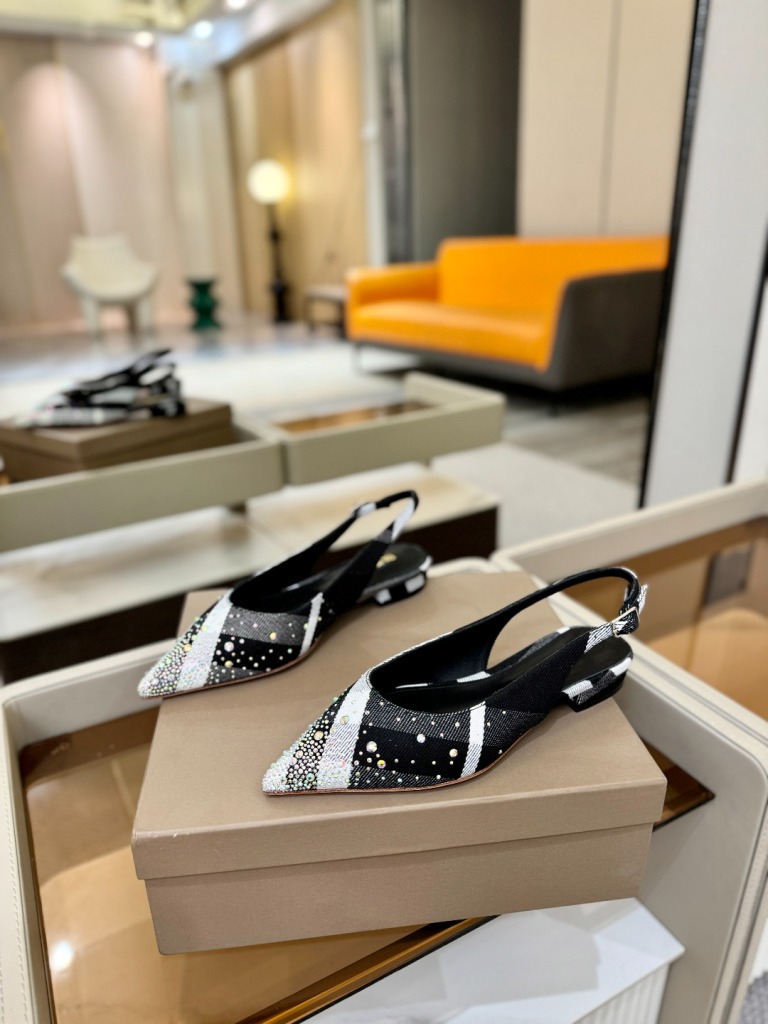 Burberry Sandals(w)-002