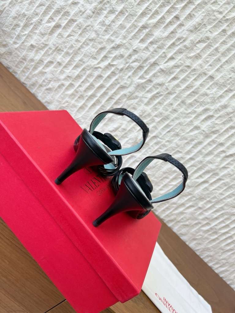 Valentino High Heeled Sandals(w)-007