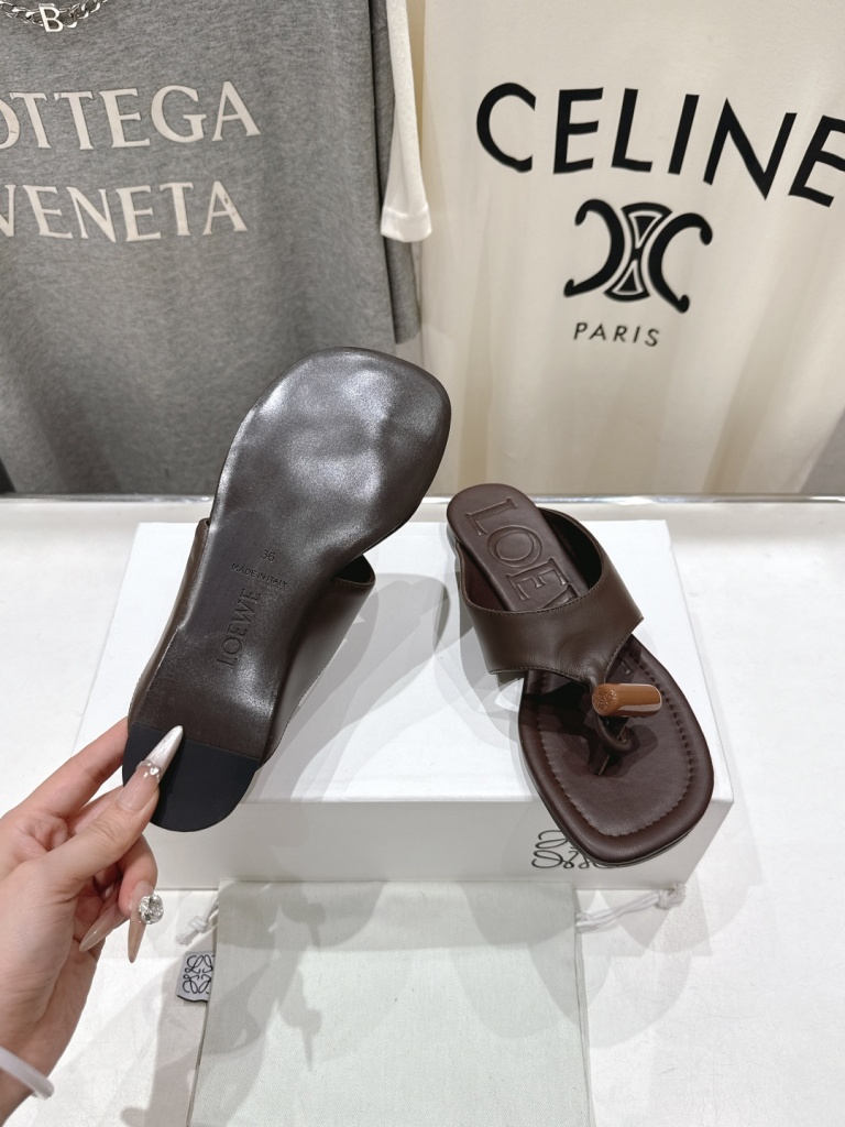 LOEWE Slippers(w)-001