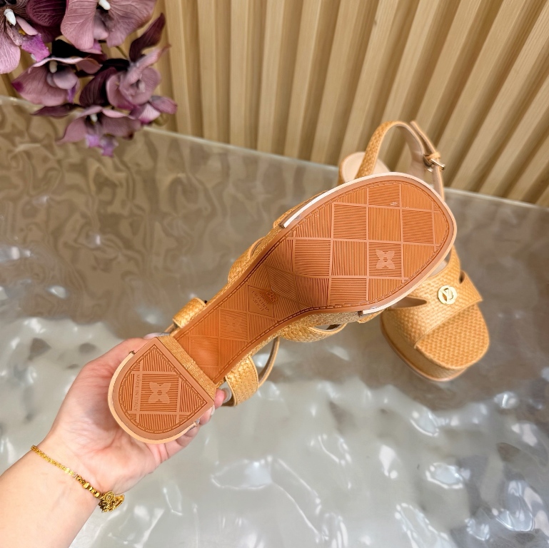 LV High Heeled Sandals(w)-001