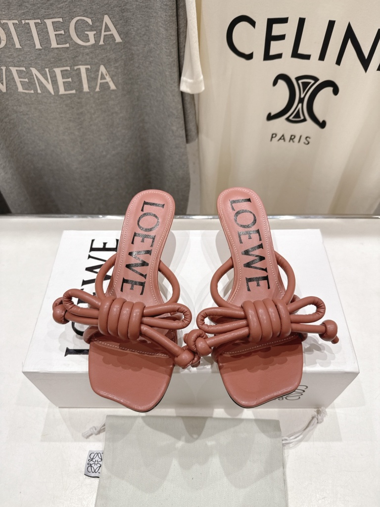 LOEWE Slippers(w)-006