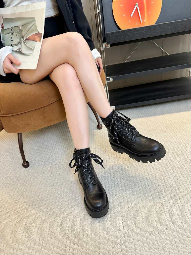 Prada Ankle Boots(w)-001