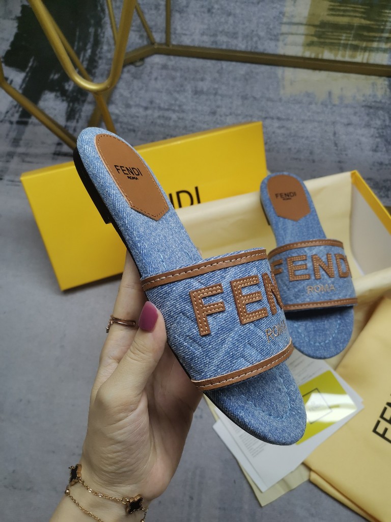 Fendi Slippers(w)-010