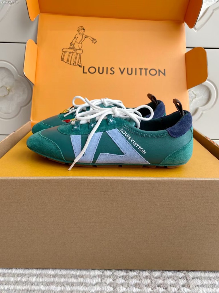 LV Couple Shoes-022
