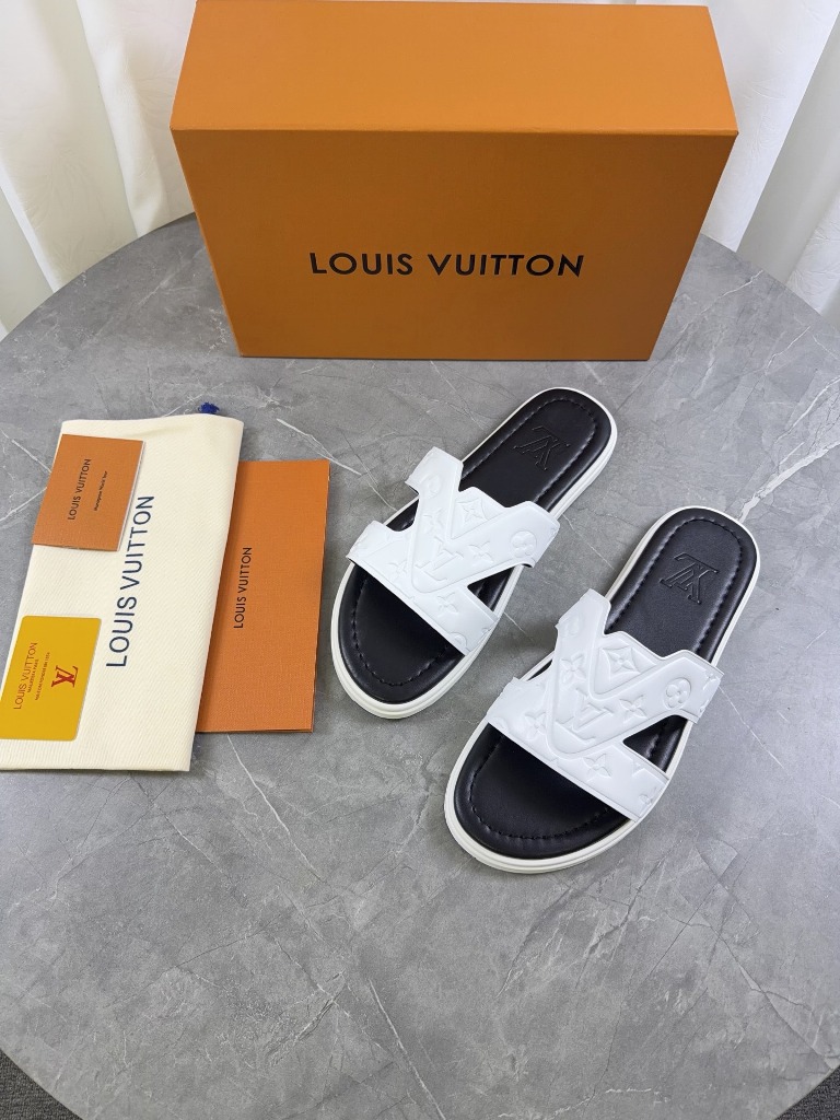 LV Slippers-005