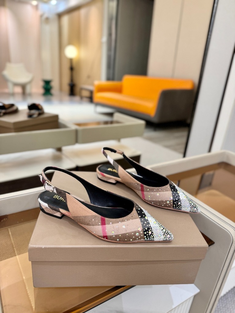 Burberry Sandals(w)-001