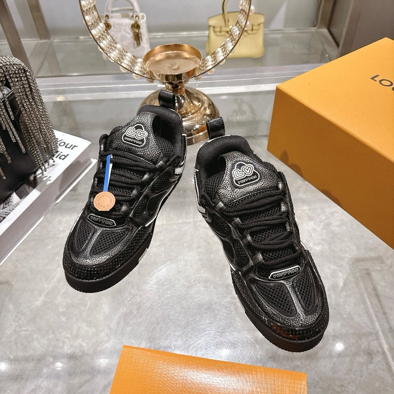 LV Couple Shoes-012