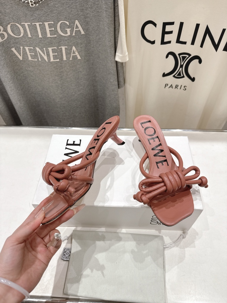 LOEWE Slippers(w)-006