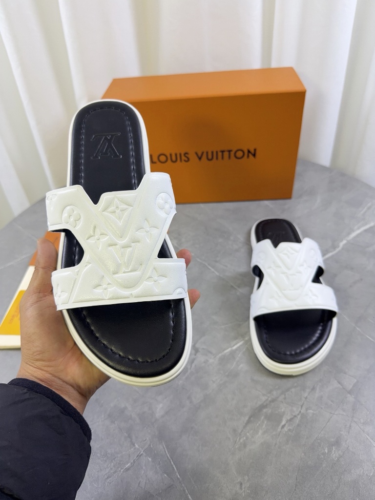 LV Slippers-005