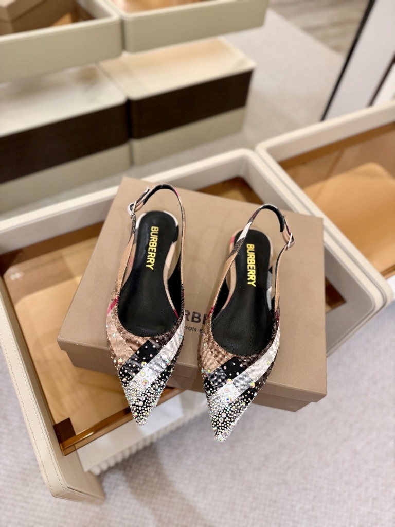Burberry Sandals(w)-001