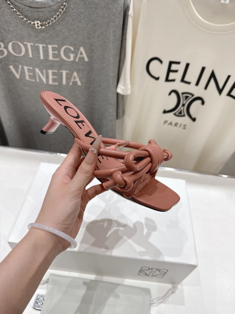 LOEWE Slippers(w)-006