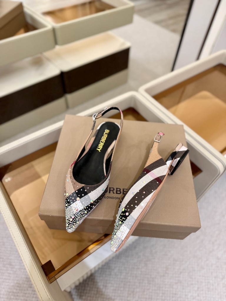 Burberry Sandals(w)-001