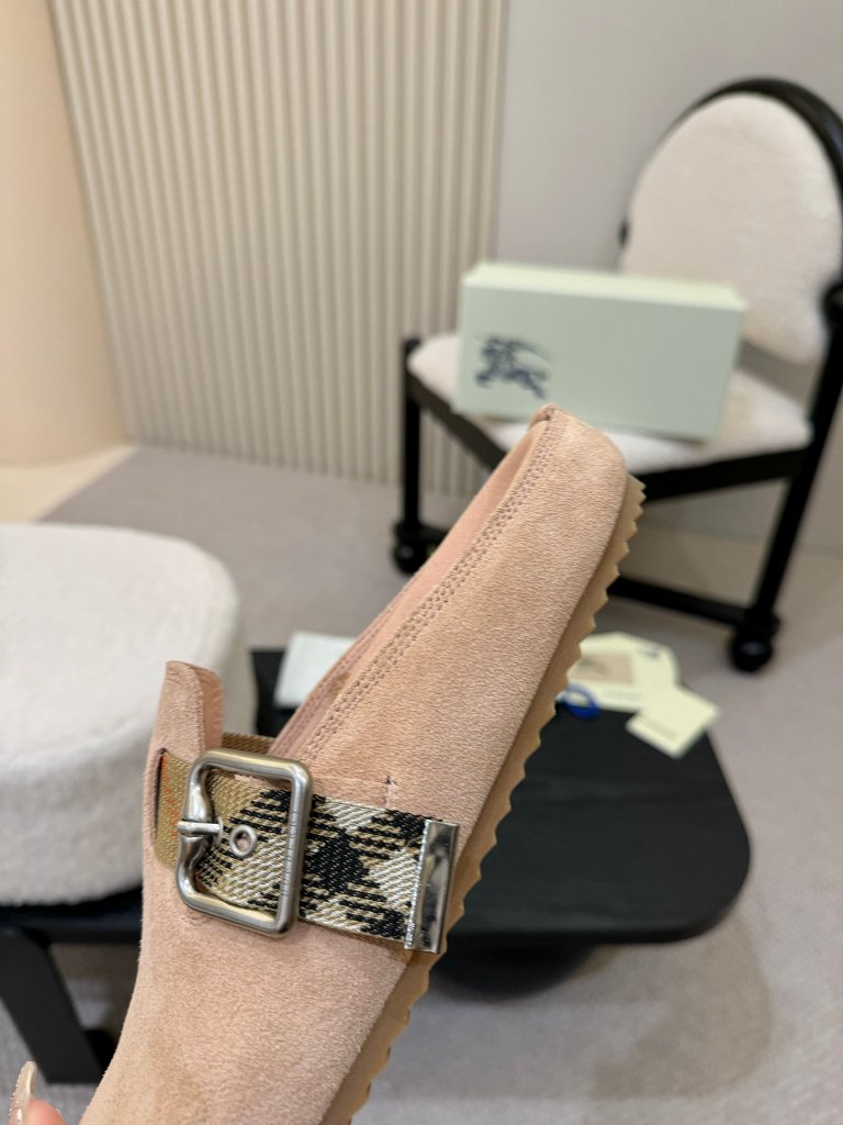 Burberry Slippers-007