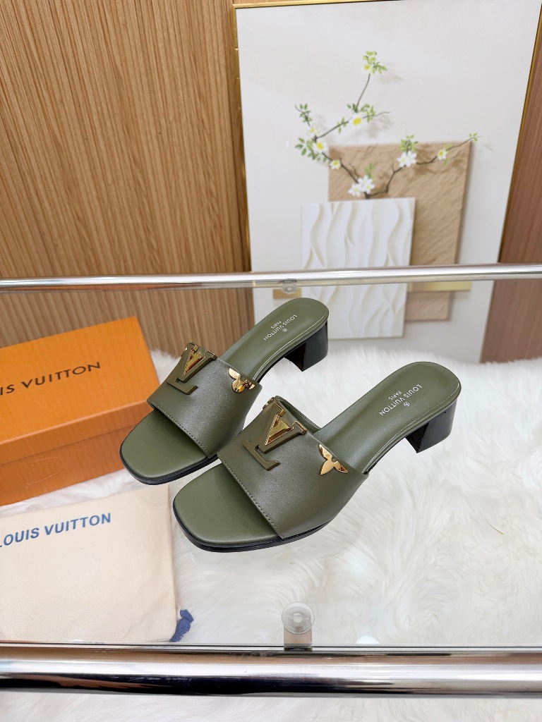 LV Slippers(w)-004
