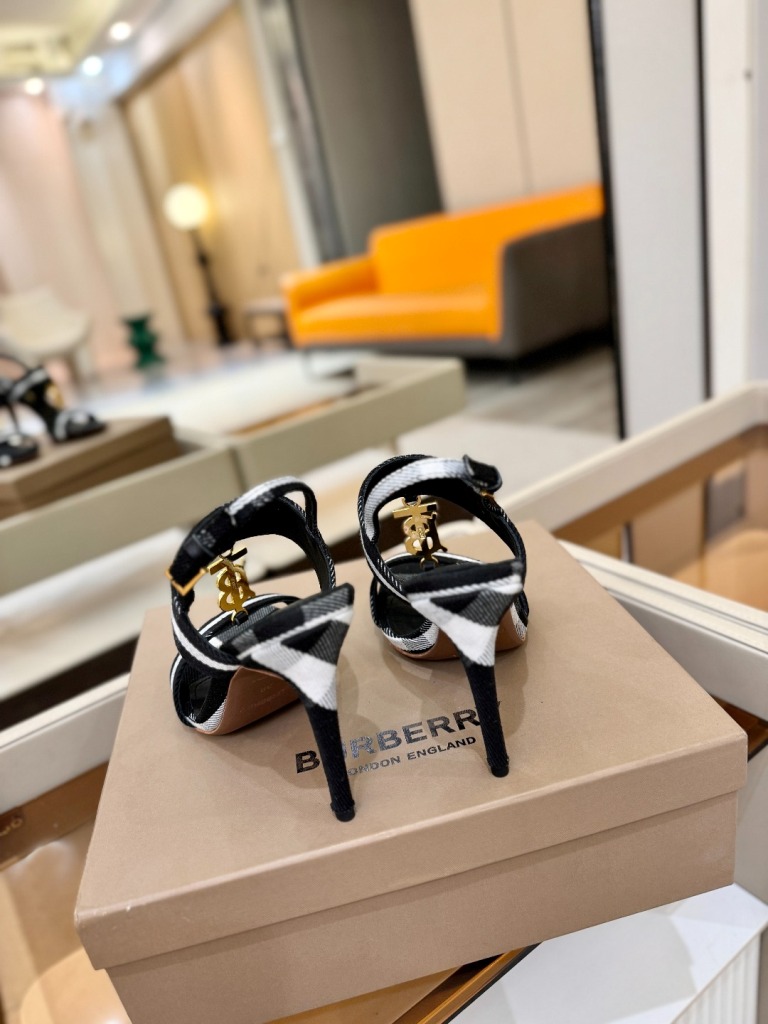 Burberry High Heeled Sandals(w)-009