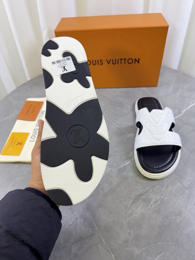LV Slippers-005