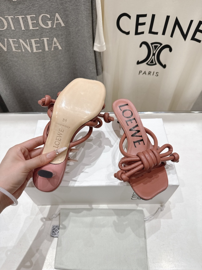 LOEWE Slippers(w)-006