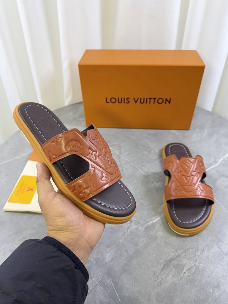 LV Slippers-004