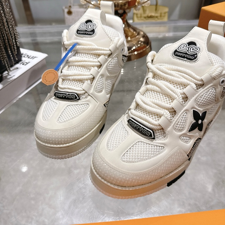 LV Couple Shoes-011