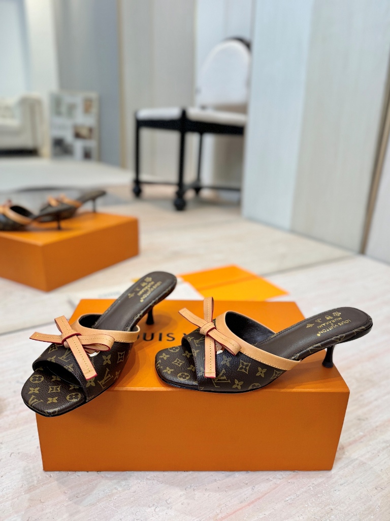 LV High Heeled Sandals(w)-007