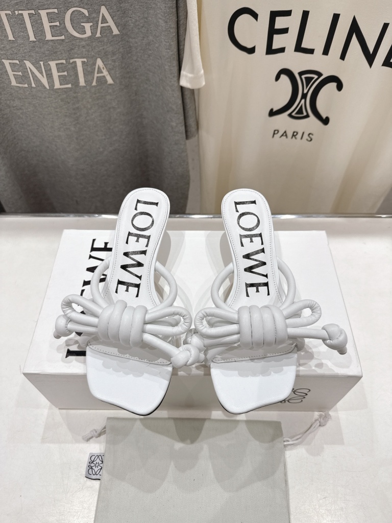LOEWE Slippers(w)-004