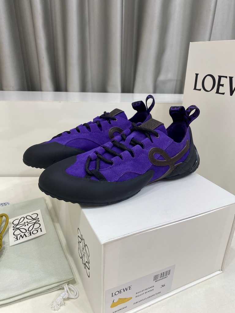 LOEWE Couple Shoes-007