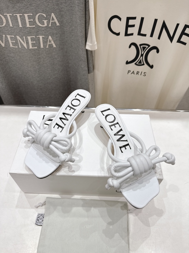LOEWE Slippers(w)-004