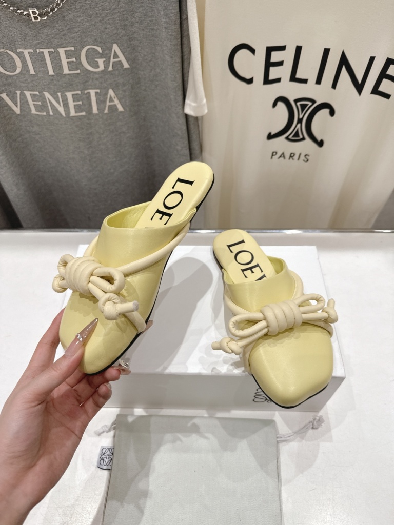 LOEWE Slippers(w)-011