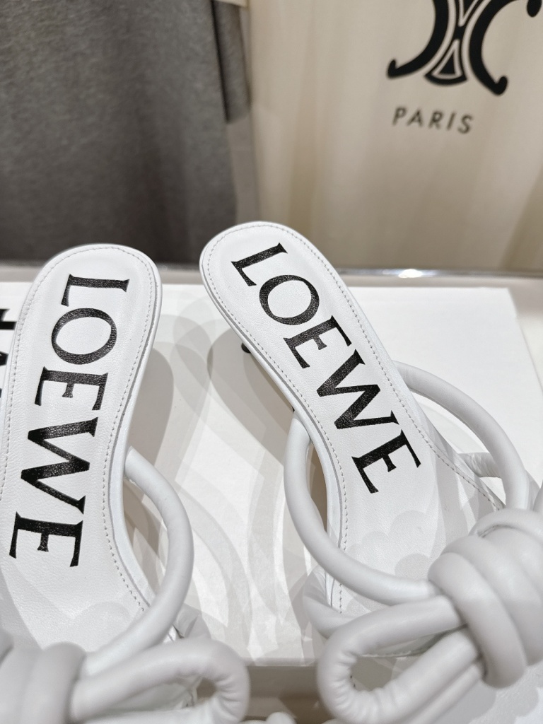 LOEWE Slippers(w)-004
