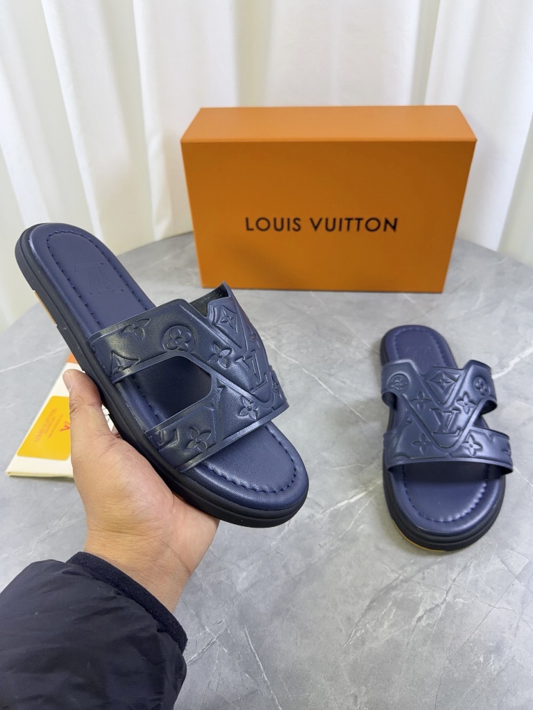 LV Slippers-003
