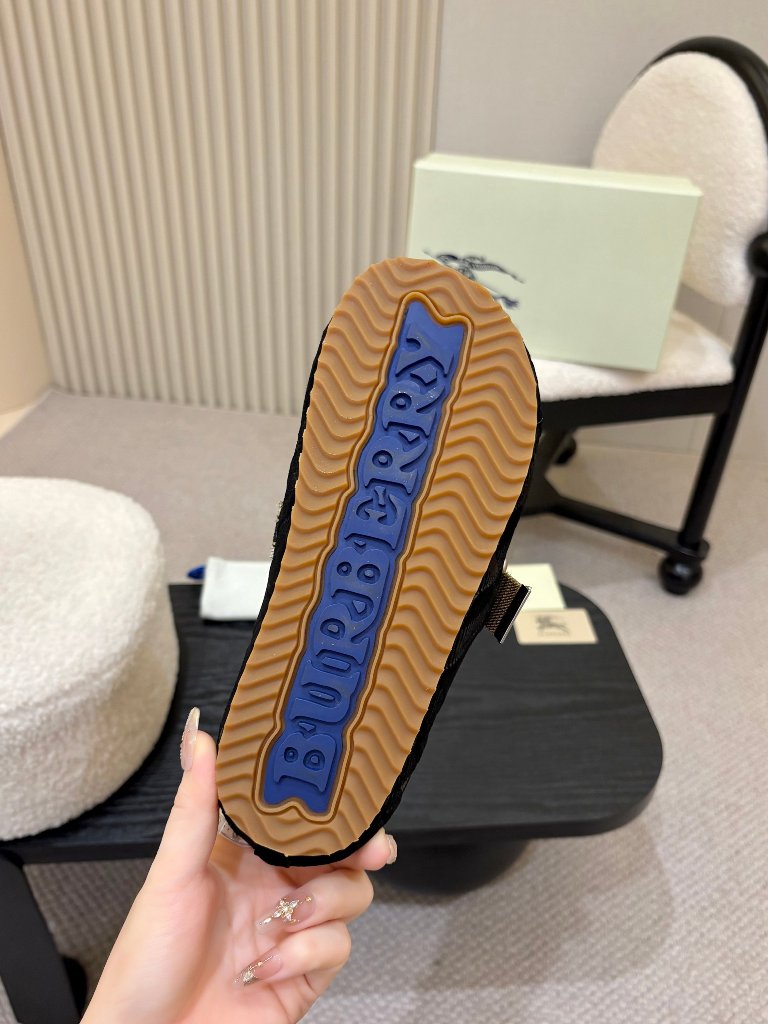 Burberry Slippers-005