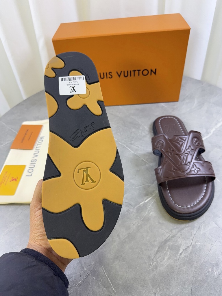 LV Slippers-002