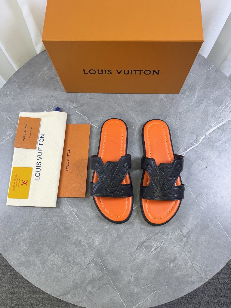LV Slippers-001