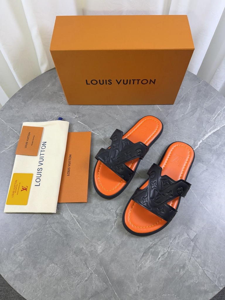 LV Slippers-001