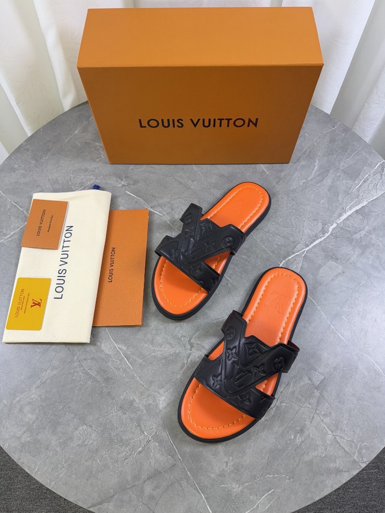 LV Slippers-001