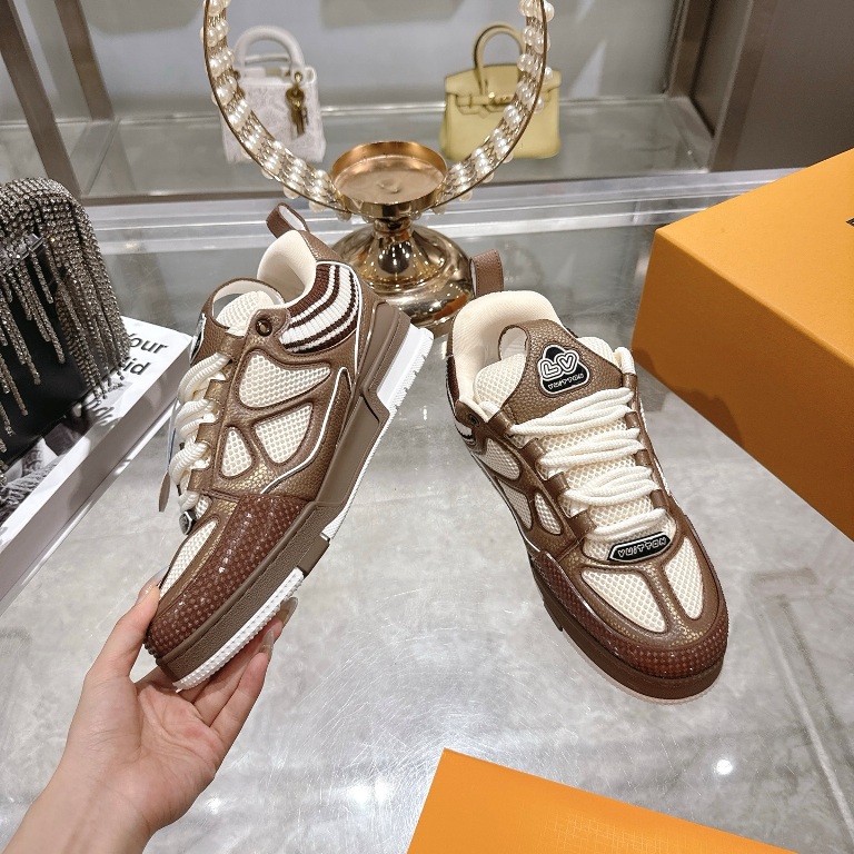 LV Couple Shoes-007