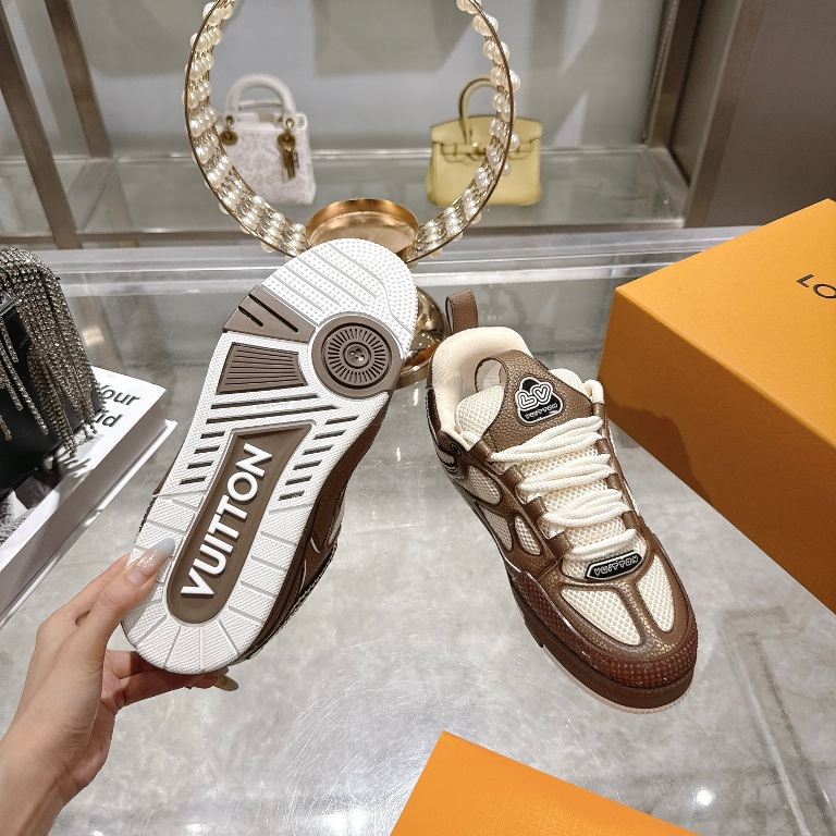 LV Couple Shoes-007