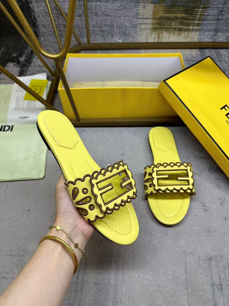 Fendi Slippers(w)-001